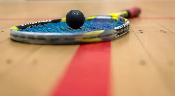 Squash w Kołobrzegu: najlepsze kluby, treningi i wydarzenia dla Ciebie