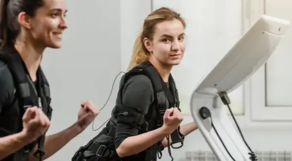 EMS trening co to - jak działa i jakie ma korzyści dla zdrowia